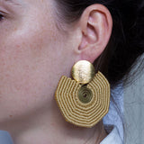 The Voyager - Beige Lichtgewicht Statement Oorbellen